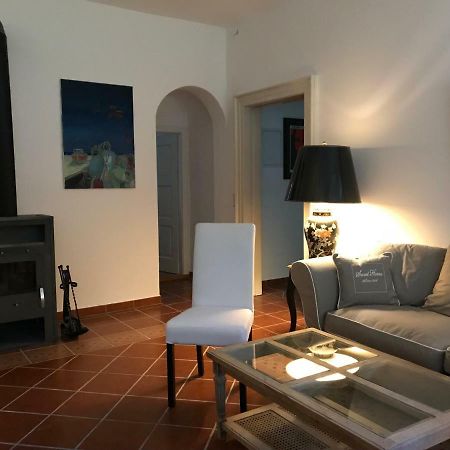 Elegantes Gästeapartment in Schloß und Hofgut Wiesenbach Exterior foto