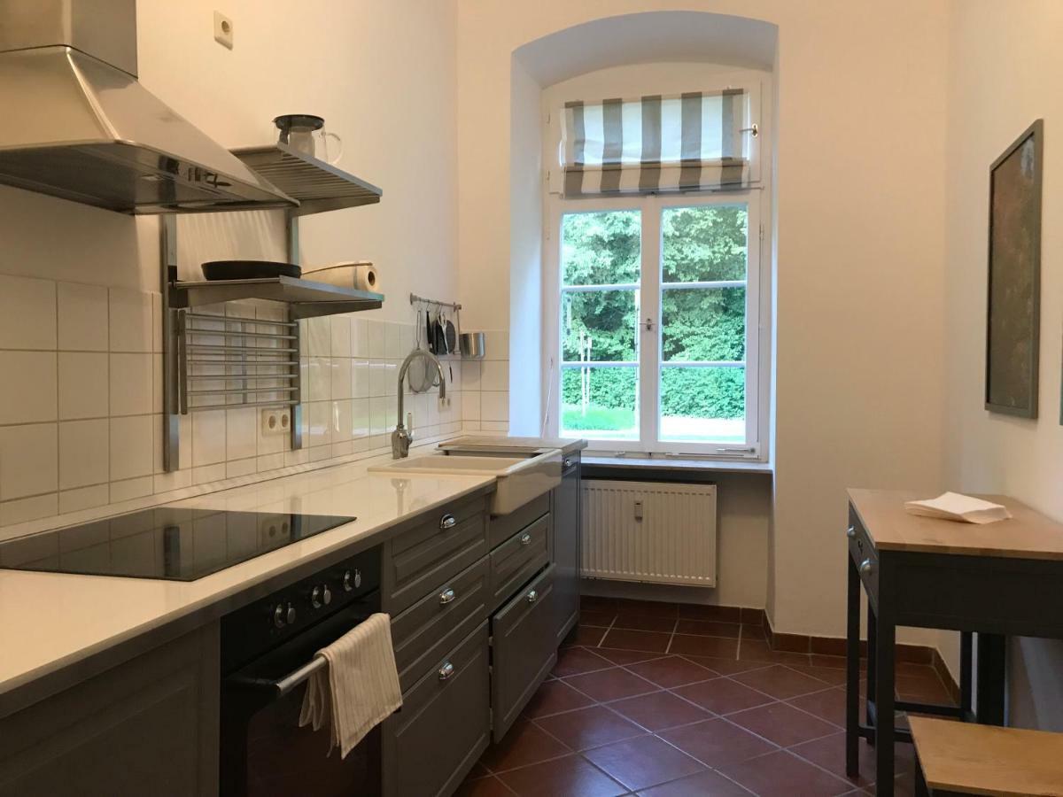 Elegantes Gästeapartment in Schloß und Hofgut Wiesenbach Exterior foto